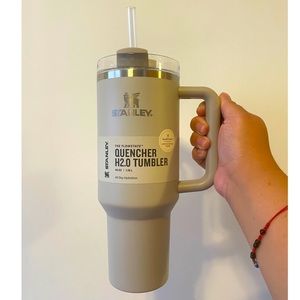 Hearth and Hand Stanley cup 40 oz-basic brown